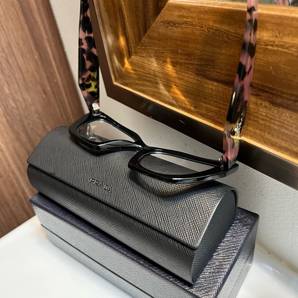 Prada Eyewear with Pink cheetah sides - Picture 3 of 7